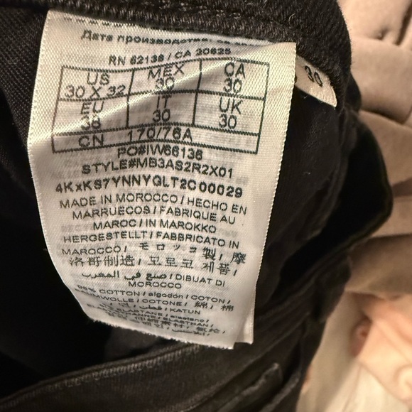 Guess Black Distressed Denim Jeans - Picture 6 of 8